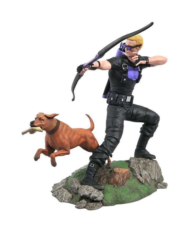 Figura diamond select toys marvel gallery hawkeye ojo de halcon con perro diorama