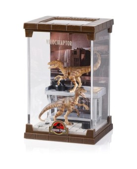 Figura the noble collection jurassic park velociraptor bendyfig diorama