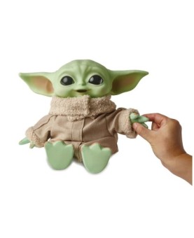 Peluche electronico con bandolera mattel star wars the mandalorian the child baby yoda 28 cm