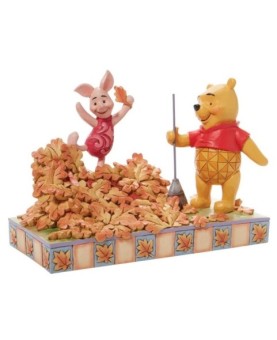 Figura enesco disney winnie the pooh pooh & piglet recogiendo hojas de otoño