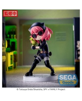 Anya forger playing undercover ver. fig. 15 cm spy x family luminasta